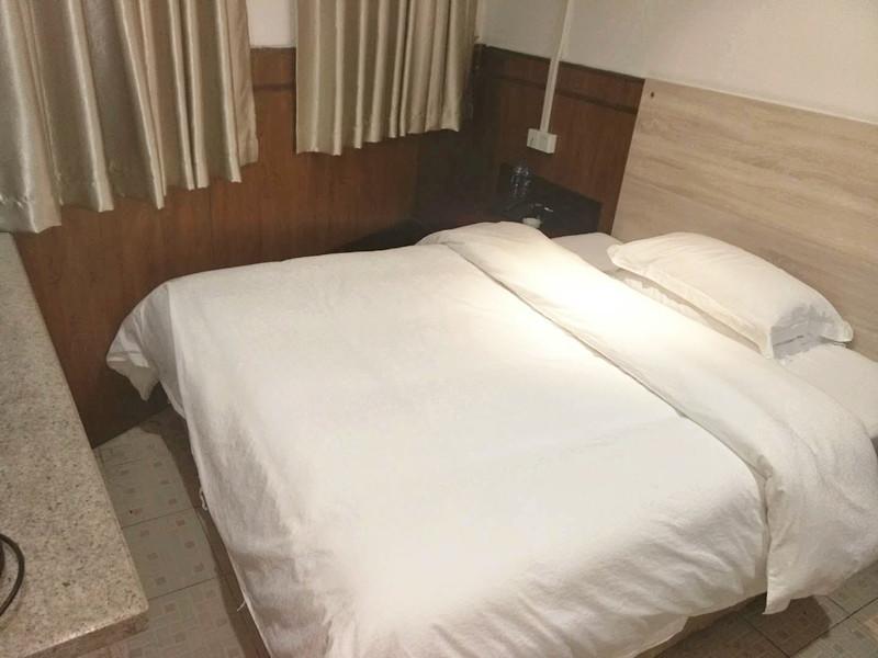 Mong Kok Hotel Фошан Екстериор снимка